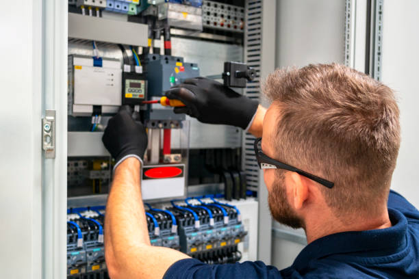 Best Circuit Breaker Repair  in Coopersville, MI
